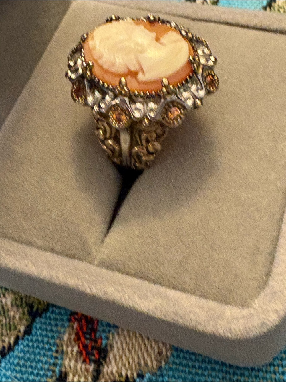 Authentic Carved Shell Cameo Ring Set in Sterling & 18kt Vermeil NWB size 5 - Picture 8 of 16